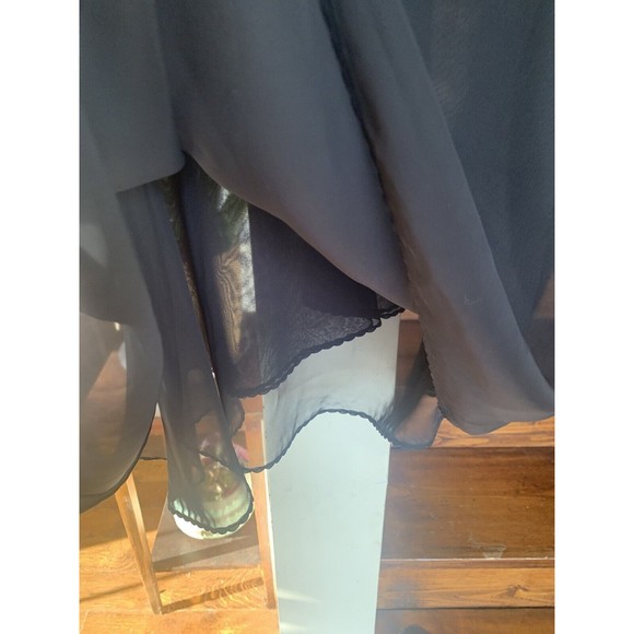 Victoria's Secret Black Chemise - Picture 9 of 11